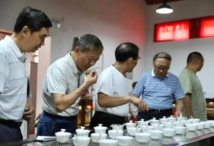 关于2021年首届武夷岩茶春茶交易会圆满闭幕，总成交额突破500万元的热门新闻(7)