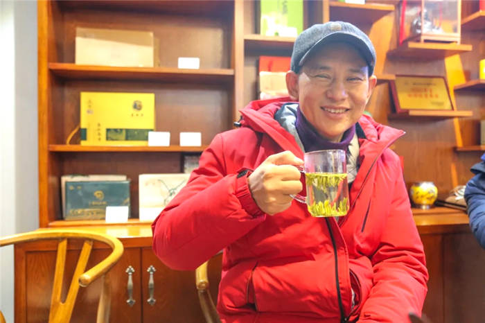 有关于开化龙顶茶：水中跳芭蕾，国家地理标志农产品的热门信息(8)