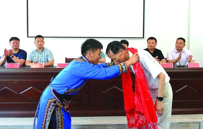 关于当年，全部口粮送你 今天，种茶技术教你的最新信息(5)