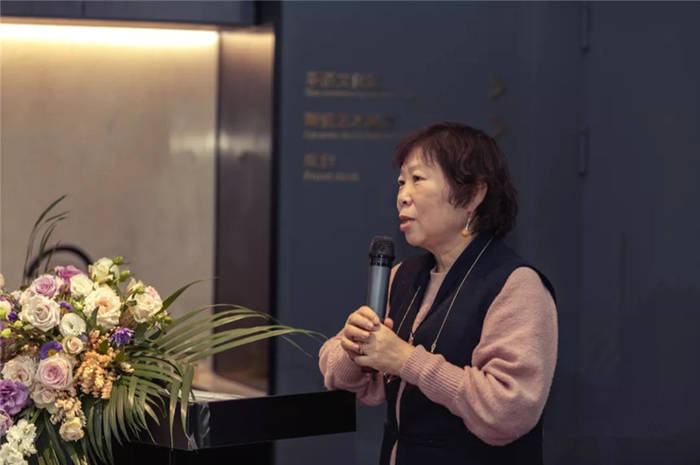 有关于贡牌龙井与瓷颜茶语联袂 带来“真香”瓷茶文化的热门资讯(9)