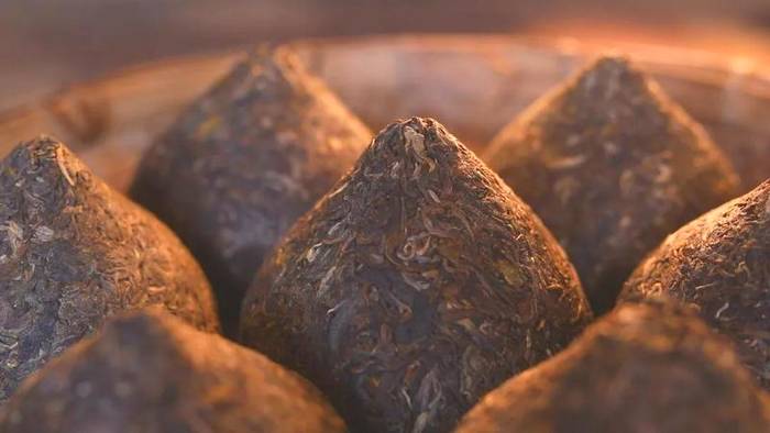 关于墨江新抚镇:春茶岭上香 茶农采摘忙碌碌的资讯(15)