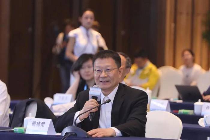 有关于双院士同台报告，全球茶业顶尖智慧今天都聚集在宜宾了！的热门新闻(6)