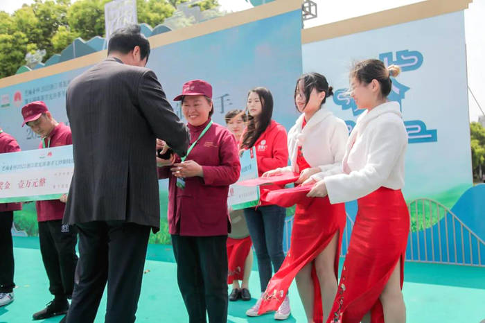 有关于2021浙江省龙井茶手工炒制技能大赛图片集的最新资讯(11)