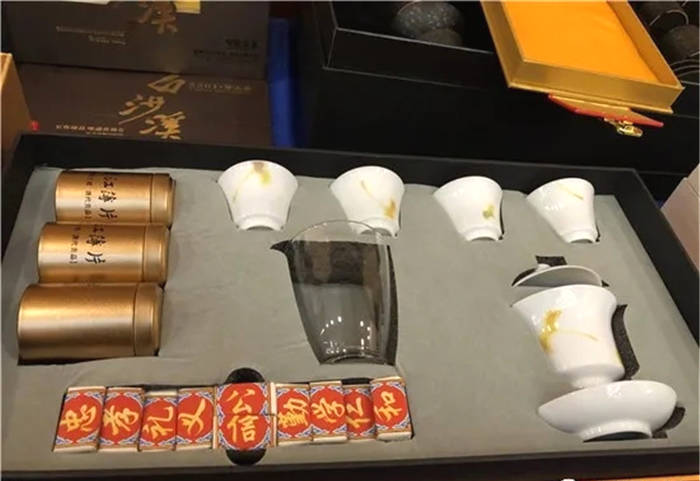 关于安化黑茶与醴陵陶瓷联姻 千年之恋畅湖湘的新闻(2)