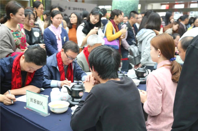 有关于茗动茶都，风雅杭州 第七届中华茶奥会将于12月26日在杭启幕的热门新闻(9)