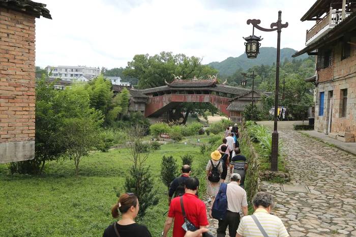 有关于庆祝建党一百周年暨打造“茶”“曲”IP 重走《采茶舞曲》创作路的最新消息(21)