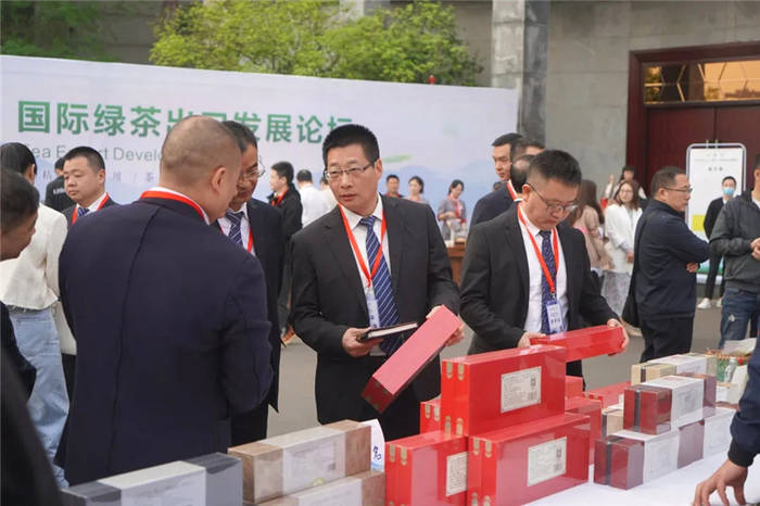 有关于全国茶叶出口企业齐聚四川 共商绿茶出口大计的最新资讯(5)