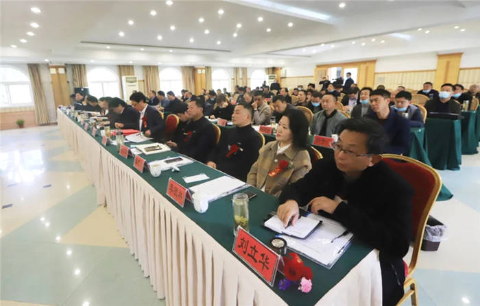 有关于安徽：太湖县寺前镇成功举办第五届茶叶发展论坛的新闻(1)