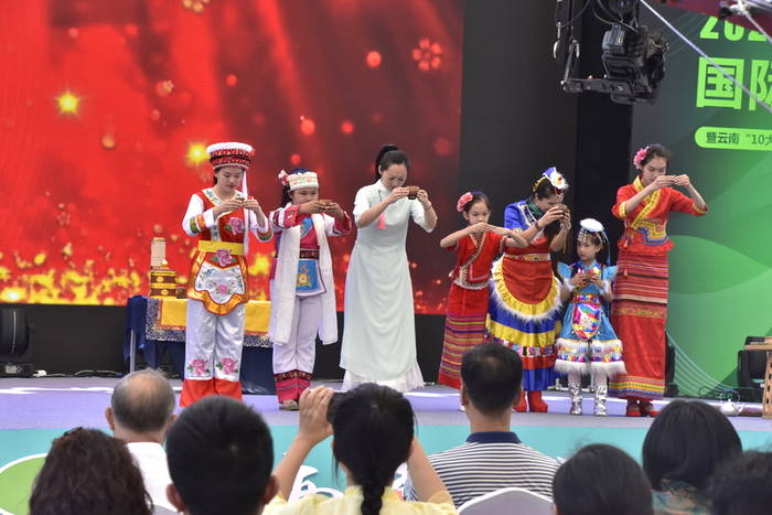 关于“绿色云茶·天下普洱”2021年5·21国际茶日暨云南“10大名茶”产品首发活动精彩启幕的新闻(5)