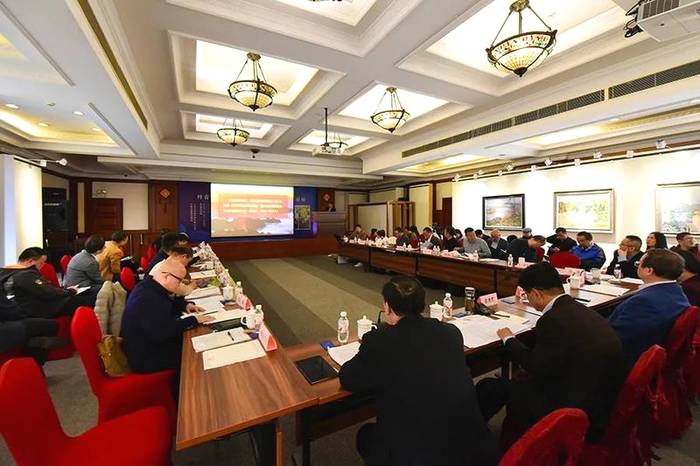 有关于贵州省人大党组书记、副主任慕德贵带队赴上海市开展贵州茶产业招商考察推介的最新信息(9)