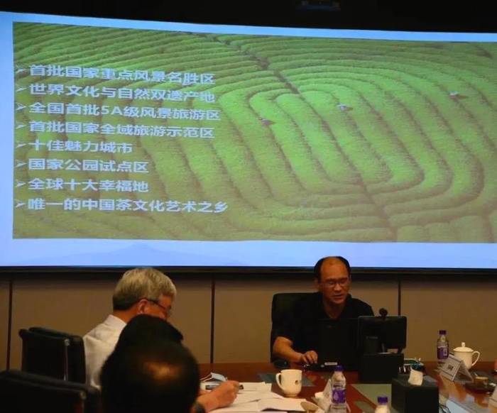 有关于武夷山成为“百县·百茶·百人”茶产业助力脱贫攻坚颁布活动主办地的信息(2)