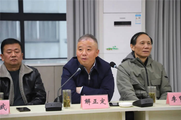 关于安徽：六安市茶协赴黄山考察交流茶产业发展的信息(12)