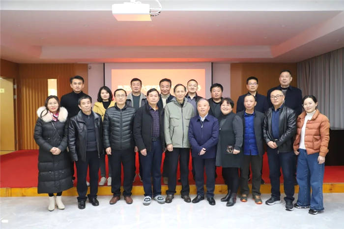 关于安徽：六安市茶协赴黄山考察交流茶产业发展的信息(13)