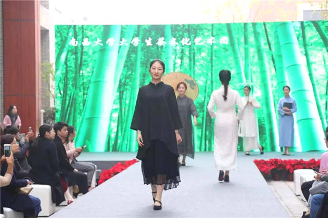 有关于茗动茶都，风雅杭州 第七届中华茶奥会将于12月26日在杭启幕的热门新闻(10)