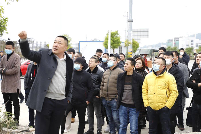 有关于福鼎市茶业协会组织200家当地茶企实地考察品品香的热门消息(4)