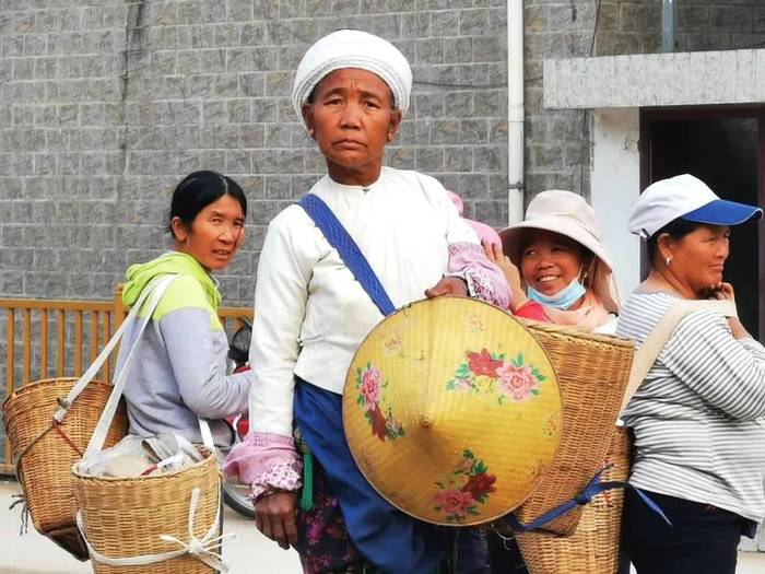 关于探访云南省临沧市双江县冰岛老寨整体搬迁的热门消息(4)