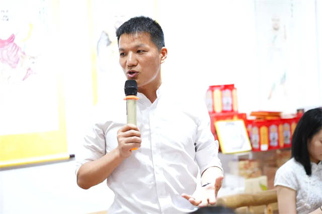 有关于十八罗汉欢聚会-荣昌号520母亲节纪念活动的热门消息(12)