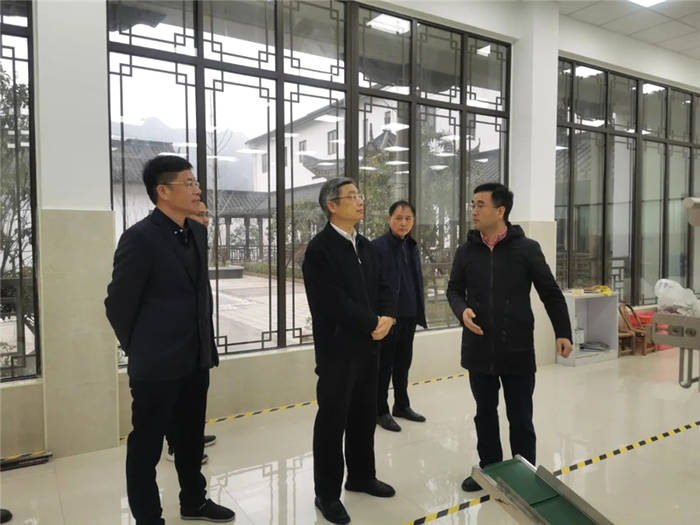 有关于绍兴市茶文化研究会冯建荣会长视察越茶博物馆的热门消息(3)