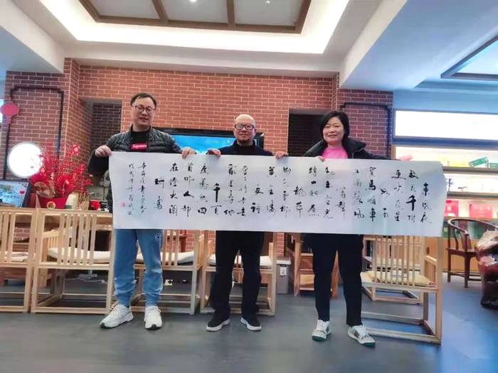 有关于黔茶喜获大丰收,一张张笑脸就是幸福生活的味道!的热门信息(4)