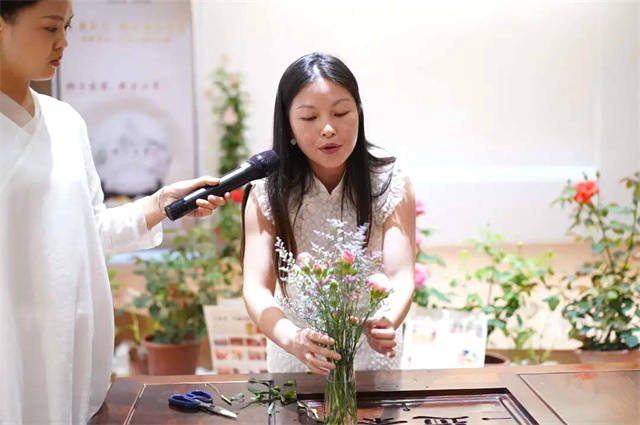 有关于十八罗汉欢聚会-荣昌号520母亲节纪念活动的热门消息(43)