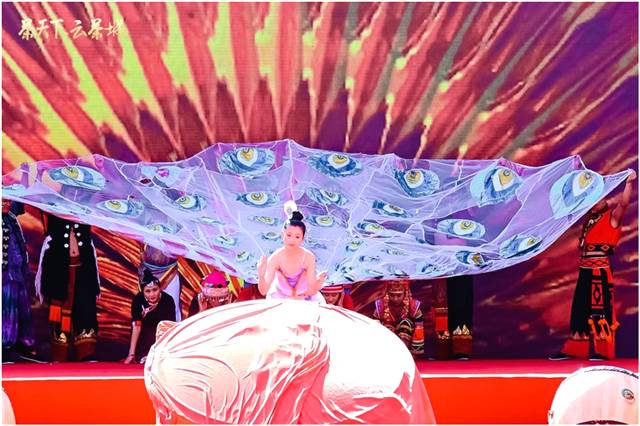 关于云南茶天下·云茶产业城开业：聚天下茶人，把握千亿云茶新契机的热门新闻(5)