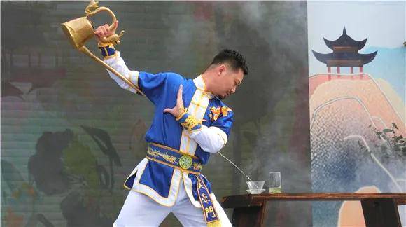 关于2021重庆大足首届“古龙茶文化节”暨乡村旅游民俗展演展销活动纪实的新闻(7)