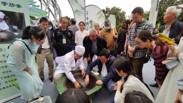 有关于制茶大师胡永平：首创茶青冷藏法 让贵州绿茶四季可炒的热门消息
