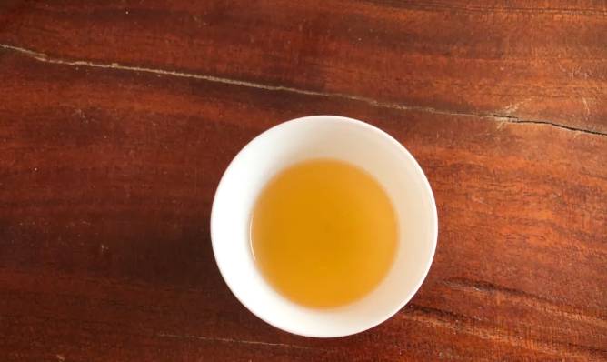 关于墨江米地贡茶春茶头采,933克鲜叶拍出23万元!的最新消息(8)