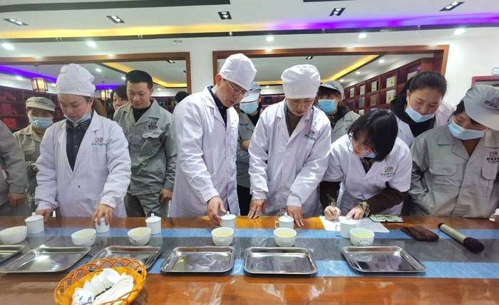 关于面对面交流 手把手传授 贵州绿茶·正安白茶加工技术培训班在正安县开班的热门消息(4)