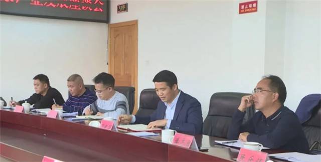 有关于省农业科学院：茶叶专家组到景谷县指导茶产业发展的热门新闻(2)