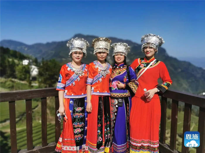 关于湖北：2021恩施硒茶采购商大会在恩施市硒茶小镇举行的热门新闻(18)