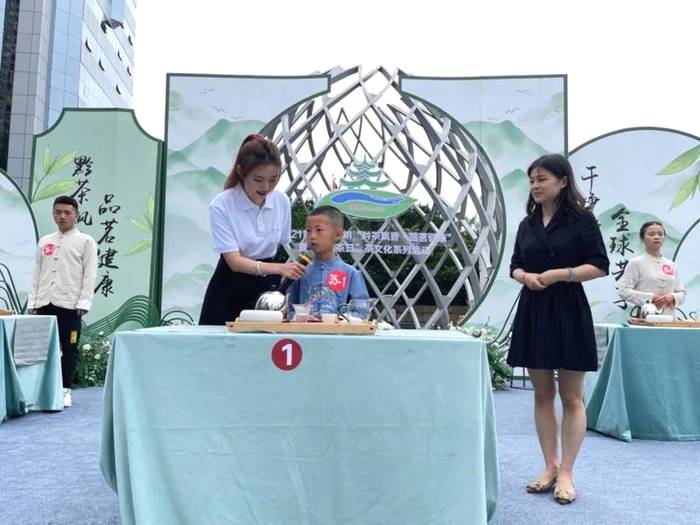 关于胡继承：贵州茶产业是“绿水青山就是金山银山”的完美诠释的热门信息(4)