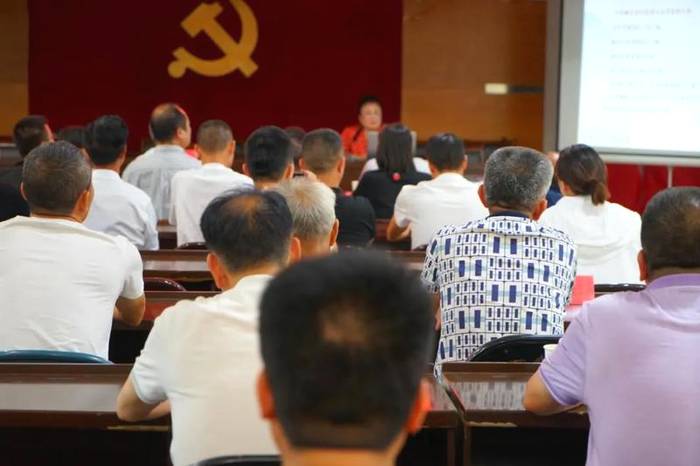 关于福鼎市召开绿色防控及高标准生态茶园示范基地建设动员大会的最新资讯(9)