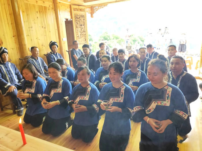 有关于老茶王传统仪式收徒——茶乡古丈非遗传承助力乡村文化振兴的最新资讯(3)