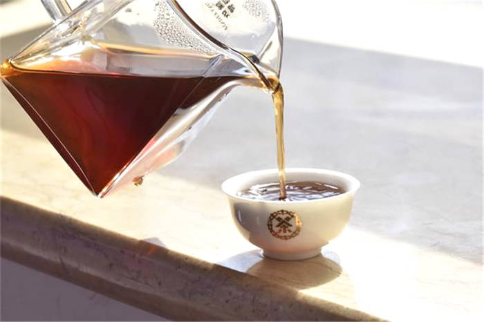 有关于一周热门：中国茶叶7年内出口量首次下降，春茶进入全面开采期，中茶【金中茶】新品发布，第十九届农交会，武汉茶博会的信(2)