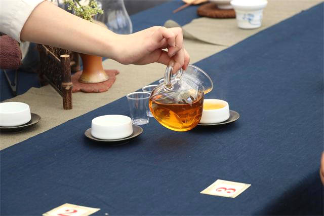 有关于云南康乐茶文化城荣获云南省首家国家级知识产权保护规范化市场的热门资讯