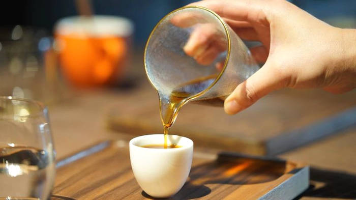 有关于一周速读：茶品牌如何进场抖音自播、“顶流名山”古树趋势如何、2021茶叶进出口数据的热门消息(6)