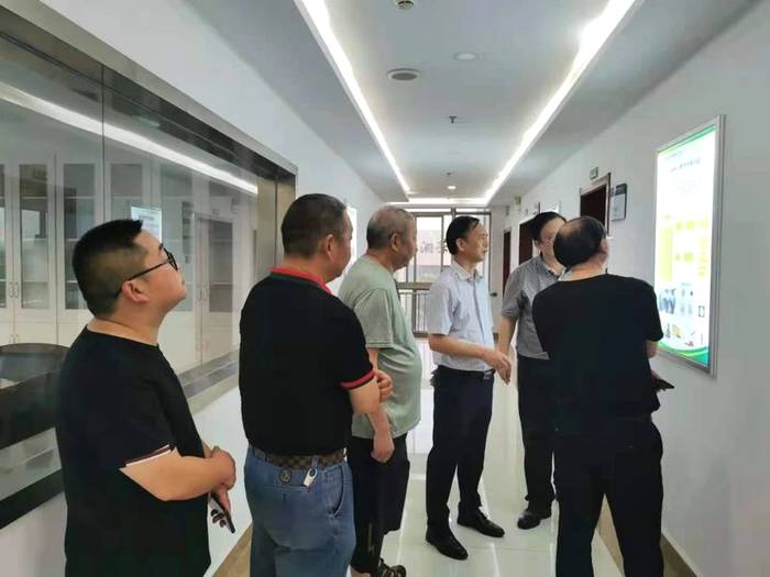 有关于《中国茶全书·四川卷》工作组一行走进湖南长沙参观考察的热门新闻(7)