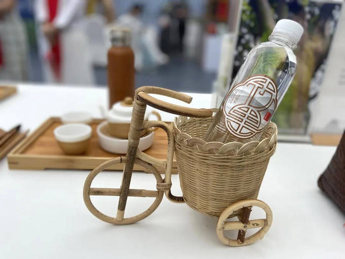 有关于崇州枇杷茶携手道明竹编亮相四川名茶品饮节的消息