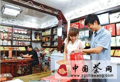 关于“两节”临近 茶叶销售升温的热门信息