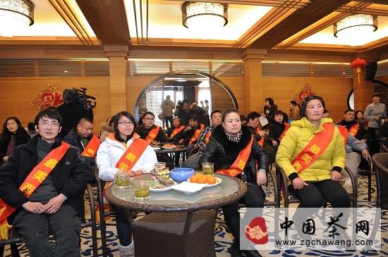 关于“西湖会”转型“开心茶馆”开业每天亏损的热门新闻(1)