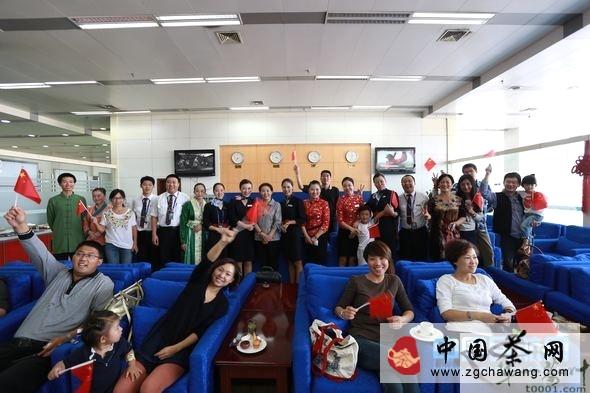 有关于中联航河北地服国庆期间展茶艺的热门消息(1)