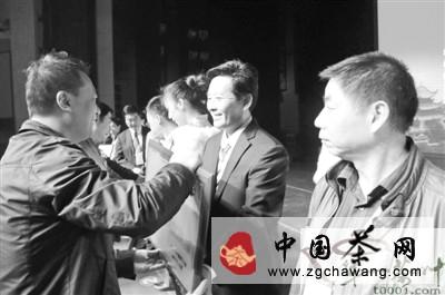 关于新昌荣获2013年度中国茶叶产业发展示范县的最新消息