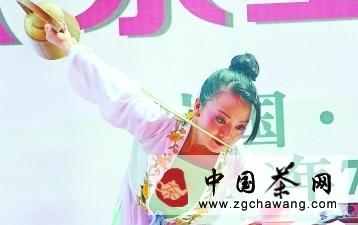 有关于福建邵武市举办首届“茶王赛”的新闻