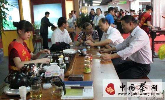 有关于保靖县开展黄金茶产业创业培训的新闻(1)