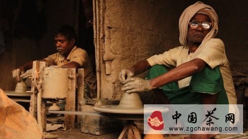 有关于纪录片《茶》寻茶寻人 洋学生为茶弃咖啡的新闻(1)