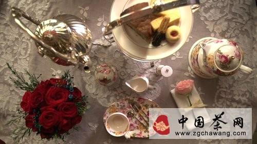 关于《茶》揭秘英式下午茶 首度曝光英国唯一茶园的最新资讯(19)