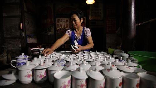 关于《茶》央一收官 人茶对话首尝叙事化的最新信息(1)