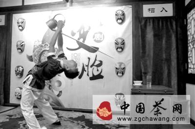 关于李晓龙:长嘴壶掺茶成都秀绝活的热门资讯