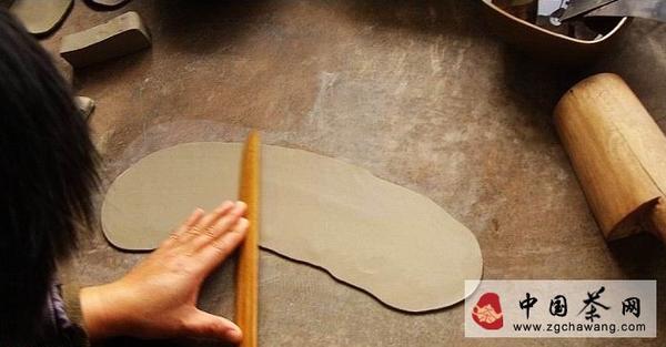 有关于茶技剖析：【紫砂壶】制作组图揭秘的最新消息(1)